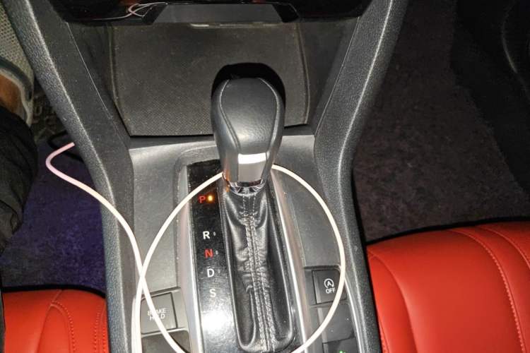 Used Honda Civic 2016 220TURBO CVT Luxury Edition Gear Lever