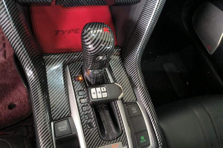 Used Honda Civic 2016 220TURBO CVT Luxury Edition Gear Lever