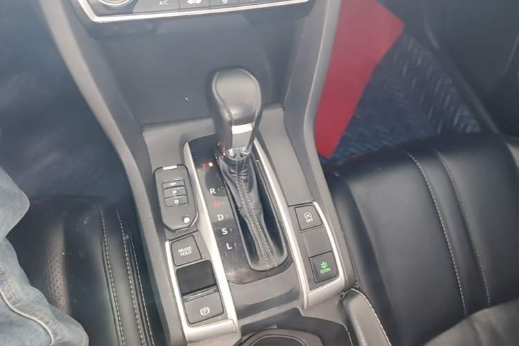 Used Honda Civic 2016 180TURBO CVT Comfort Version Gear Lever