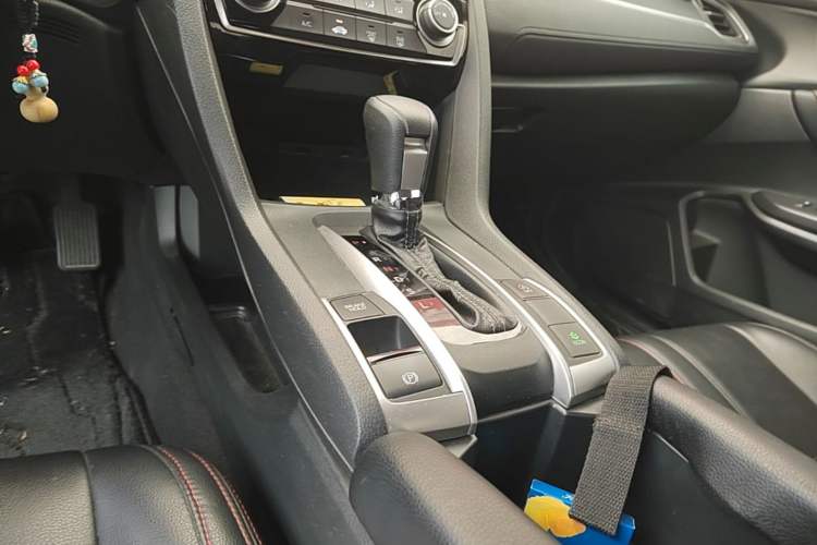 Used Honda Civic 2016 180TURBO CVT Comfort Version Gear Lever