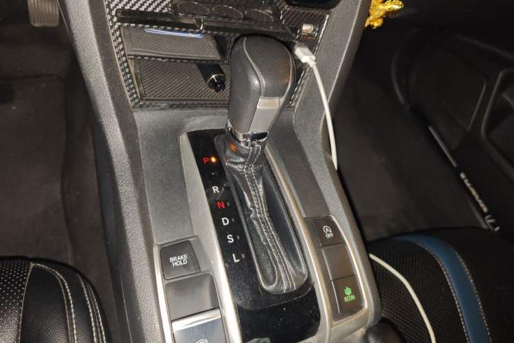 Used Honda Civic 2016 220TURBO CVT Luxury Edition Gear Lever