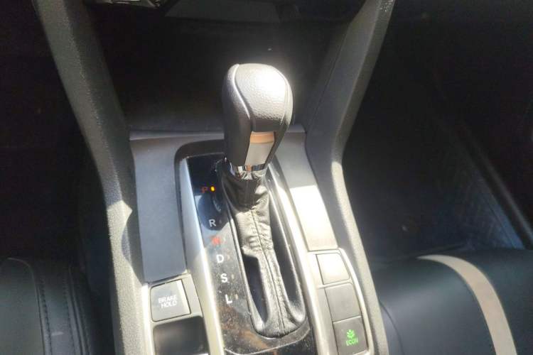 Used Honda Civic 2016 220TURBO CVT Luxury Edition Gear Lever