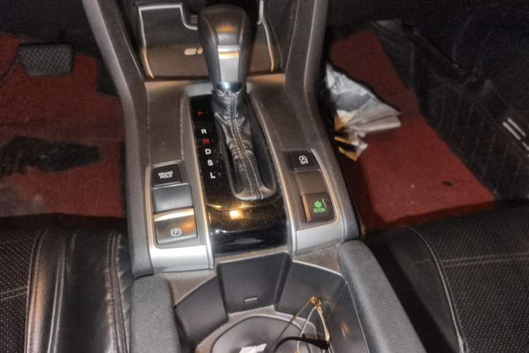 Used Honda Civic 2016 220TURBO CVT Luxury Edition Gear Lever