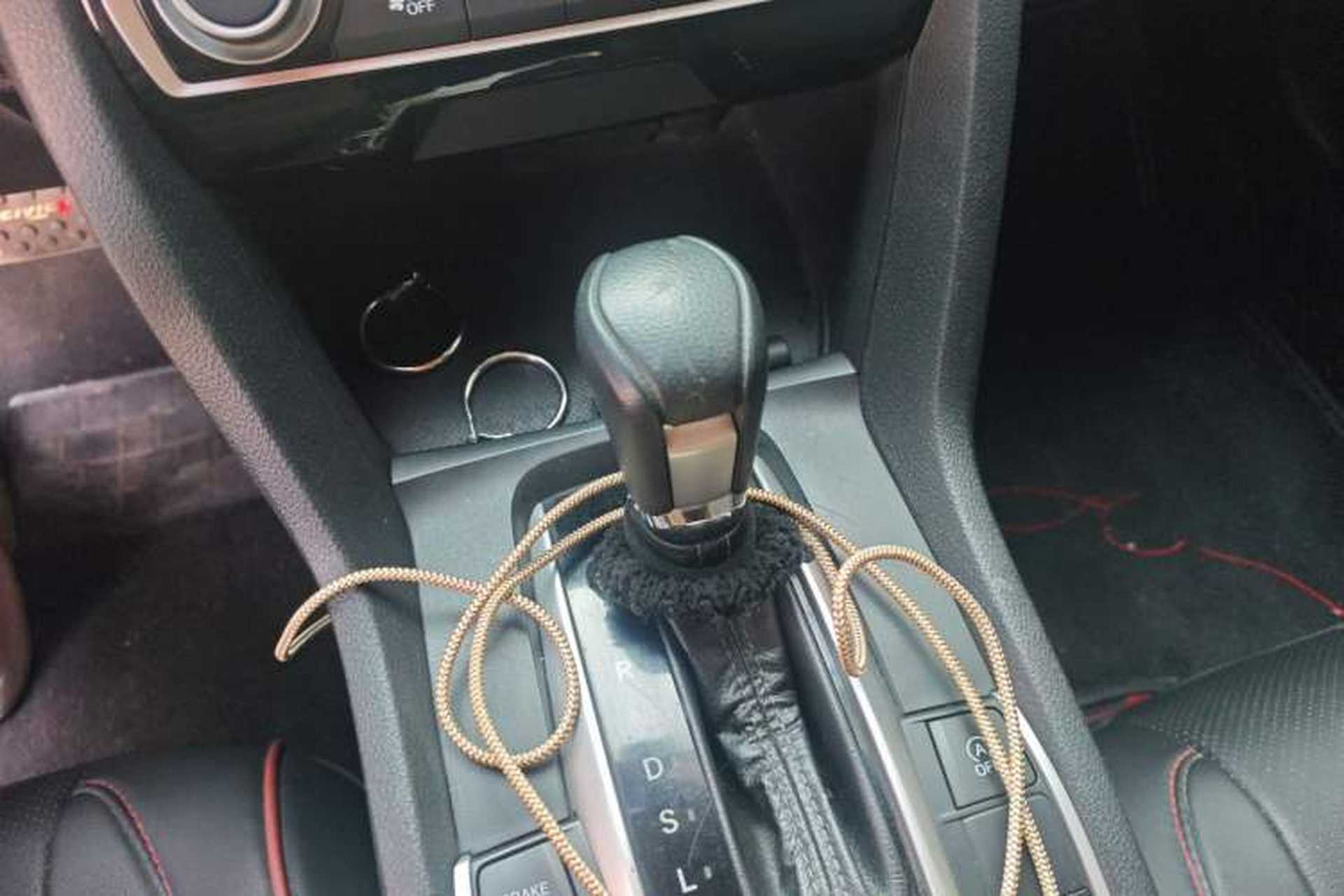 Used Honda Civic 2016 220TURBO CVT Luxury Edition Gear Lever