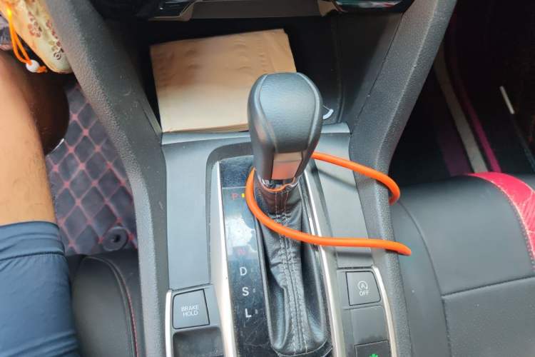 Used Honda Civic 2016 220TURBO CVT Luxury Edition Gear Lever