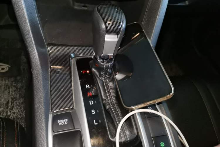 Used Honda Civic 2016 220TURBO CVT Luxury Edition Gear Lever