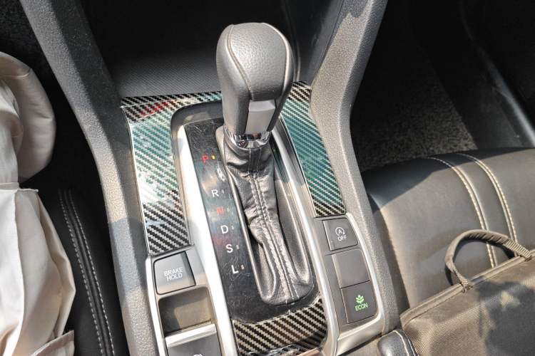 Used Honda Civic 2016 220TURBO CVT Luxury Edition Gear Lever
