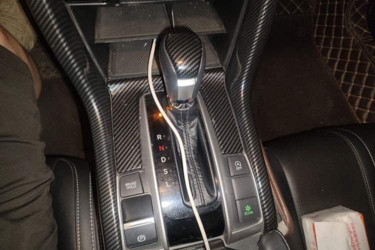 Used Honda Civic 2016 220TURBO CVT Luxury Edition Gear Lever