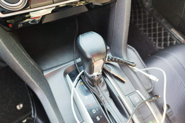 Used Honda Civic 2016 220TURBO CVT Prestige Edition Gear Lever