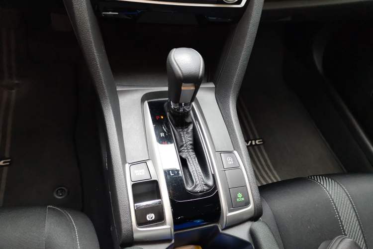 Used Honda Civic 2016 220TURBO CVT Luxury Edition Gear Lever