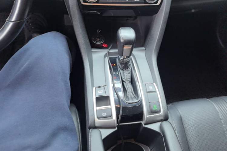 Used Honda Civic 2016 220TURBO CVT Prestige Edition Gear Lever