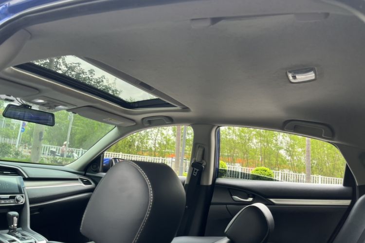 Used Honda Civic 2016 220TURBO CVT Luxury Edition Headliner