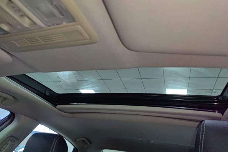 Used Honda Civic 2016 220TURBO CVT Luxury Edition Headliner