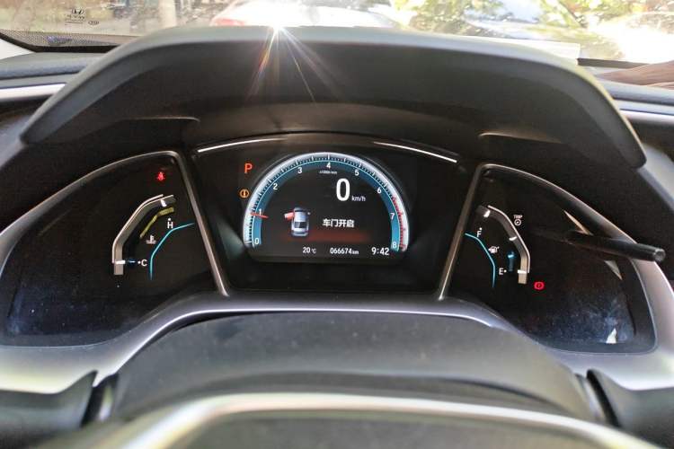Used Honda Civic 2016 220TURBO CVT Luxury Edition Instrument Cluster