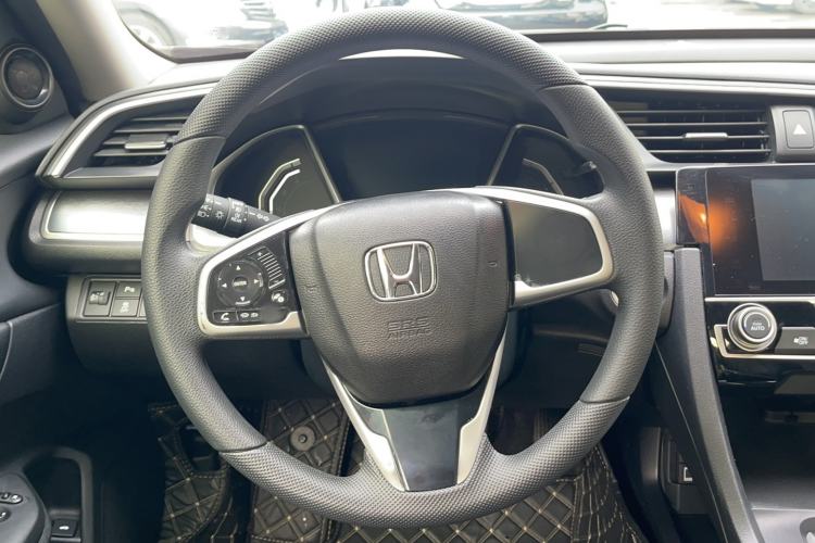 Used Honda Civic 2016 220TURBO CVT Luxury Edition Interior 1