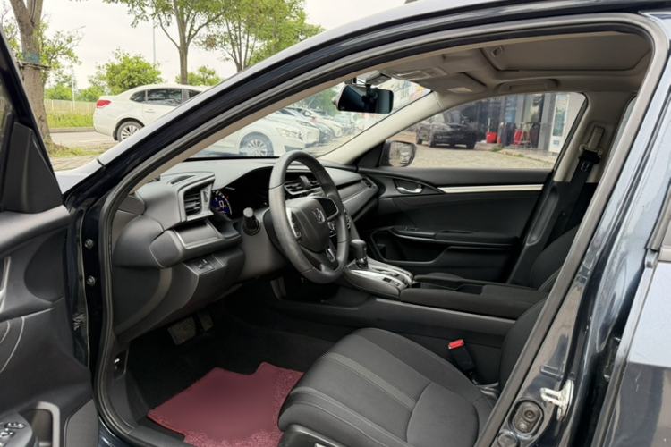 Used Honda Civic 2016 180TURBO CVT Comfort Version Interior 1