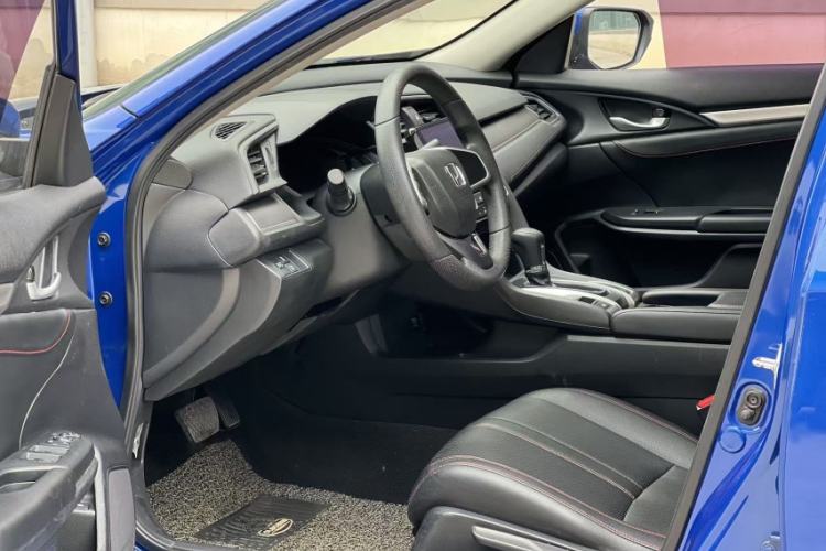 Used Honda Civic 2016 180TURBO CVT Comfort Version Interior 1