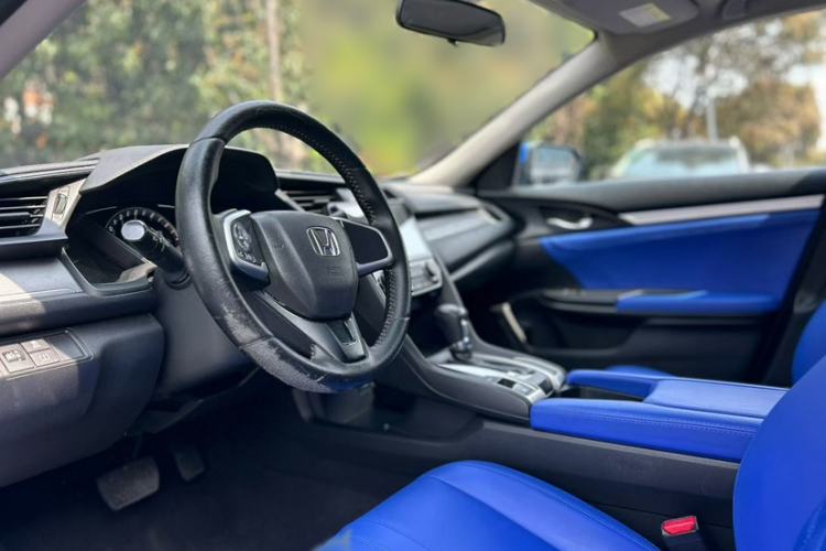 Used Honda Civic 2016 180TURBO CVT Comfort Version Interior 2