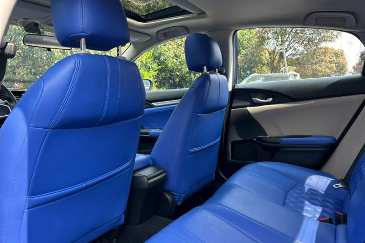 Used Honda Civic 2016 180TURBO CVT Comfort Version Interior 3