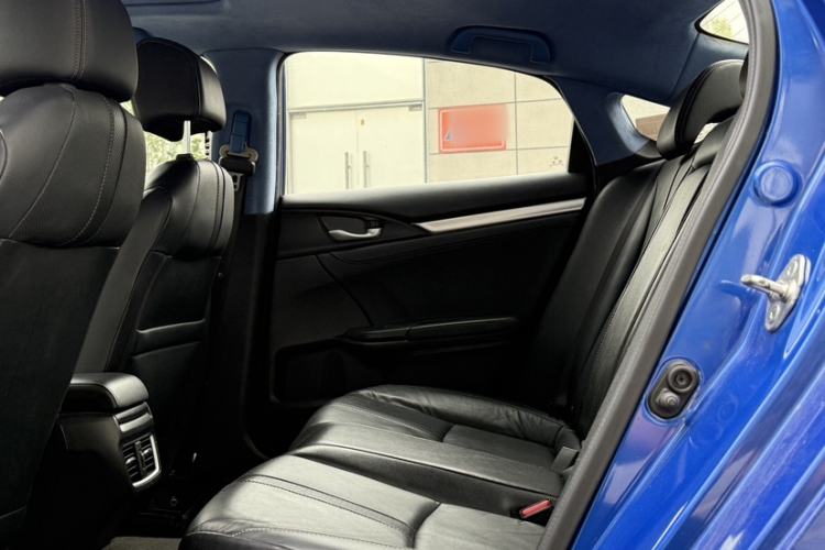 Used Honda Civic 2016 220TURBO CVT Prestige Edition Interior 3