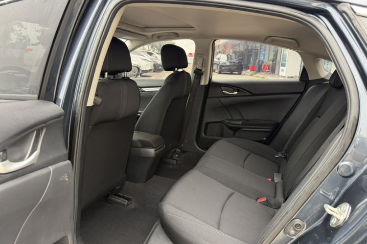 Used Honda Civic 2016 180TURBO CVT Comfort Version Interior 3