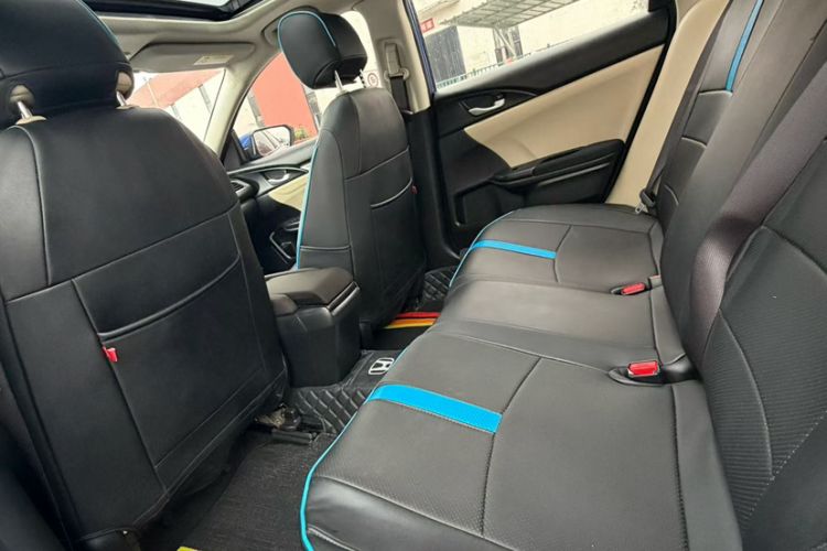 Used Honda Civic 2016 180TURBO CVT Comfort Version Interior 4