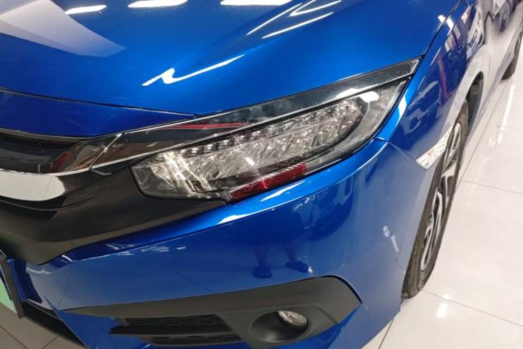 Used Honda Civic 2016 220TURBO Manual Luxury Edition Left Front Headlight
