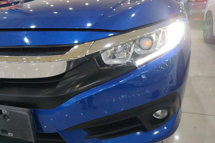 Used Honda Civic 2016 220TURBO CVT Luxury Edition Left Front Headlight