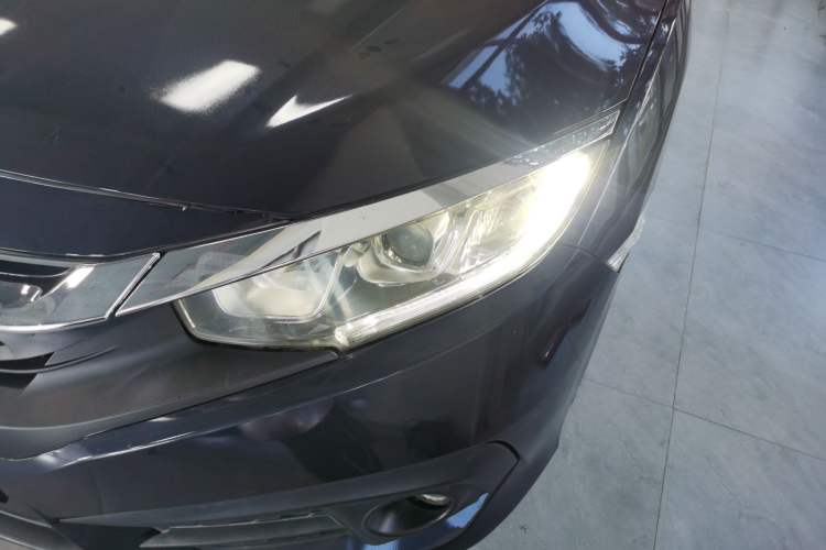 Used Honda Civic 2016 180TURBO CVT Comfort Version Left Front Headlight