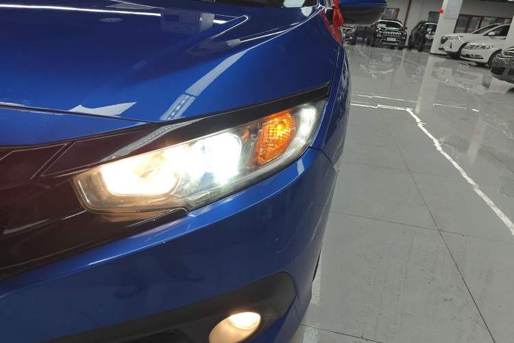 Used Honda Civic 2016 220TURBO CVT Luxury Edition Left Front Headlight