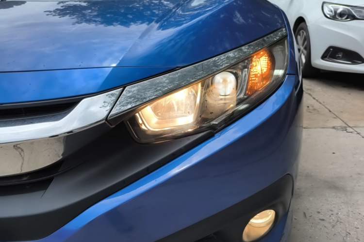 Used Honda Civic 2016 220TURBO CVT Luxury Edition Left Front Headlight