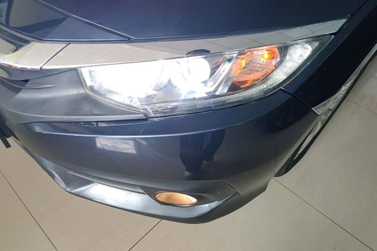 Used Honda Civic 2016 180TURBO CVT Comfort Version Left Front Headlight