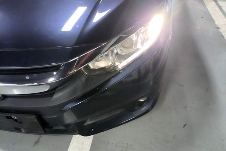 Used Honda Civic 2016 220TURBO Manual Luxury Edition Left Front Headlight