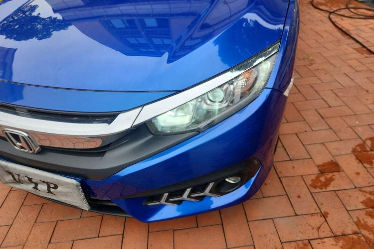 Used Honda Civic 2016 220TURBO CVT Luxury Edition Left Front Headlight