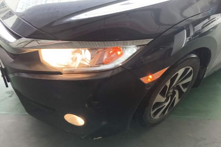 Used Honda Civic 2016 220TURBO CVT Luxury Edition Left Front Headlight