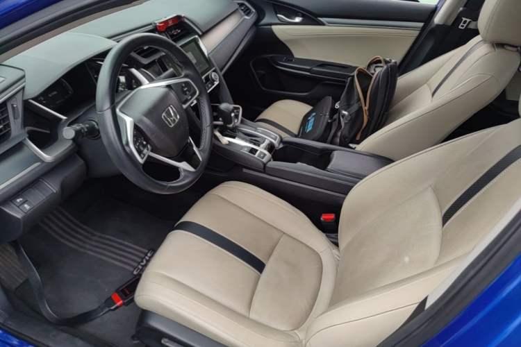 Used Honda Civic 2016 220TURBO CVT Prestige Edition Left Front Seat
