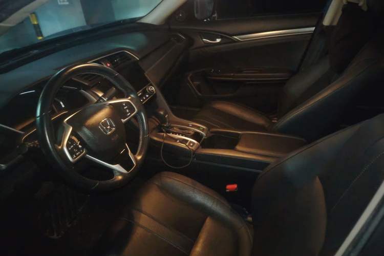 Used Honda Civic 2016 220TURBO CVT Prestige Edition Left Front Seat