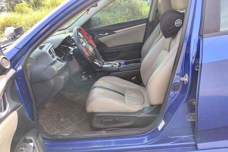 Used Honda Civic 2016 220TURBO CVT Prestige Edition Left Front Seat