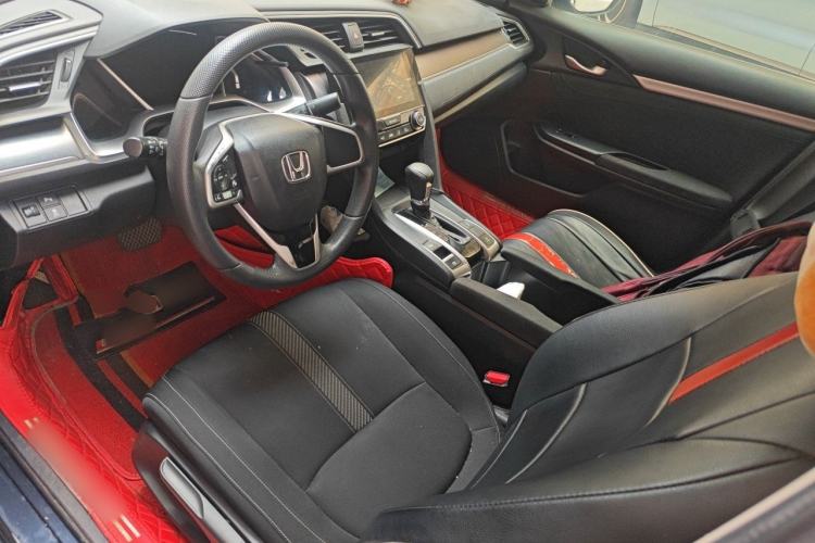 Used Honda Civic 2016 220TURBO CVT Luxury Edition Left Front Seat