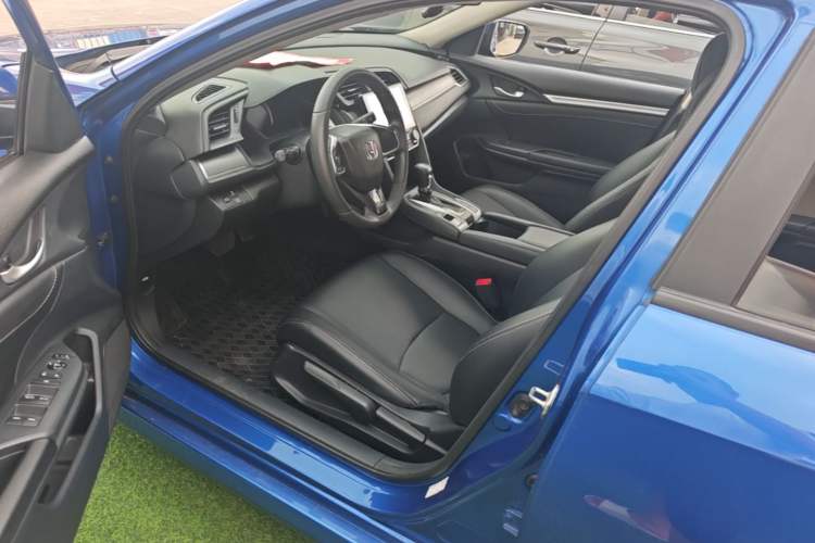 Used Honda Civic 2016 180TURBO CVT Comfort Version Left Front Seat
