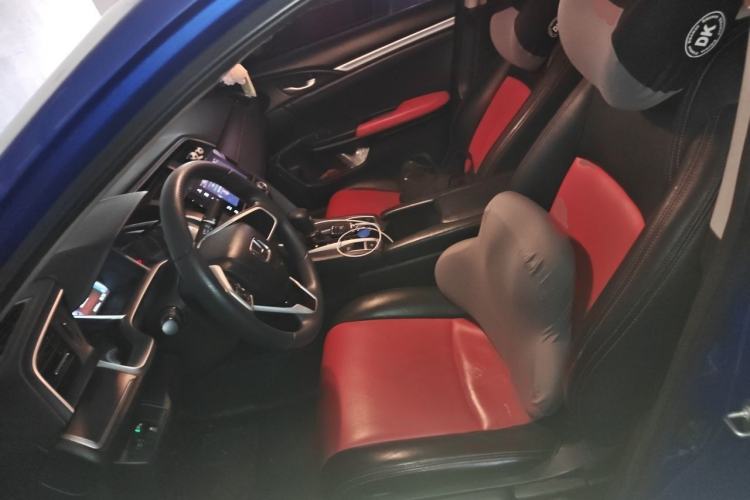 Used Honda Civic 2016 220TURBO CVT Luxury Edition Left Front Seat