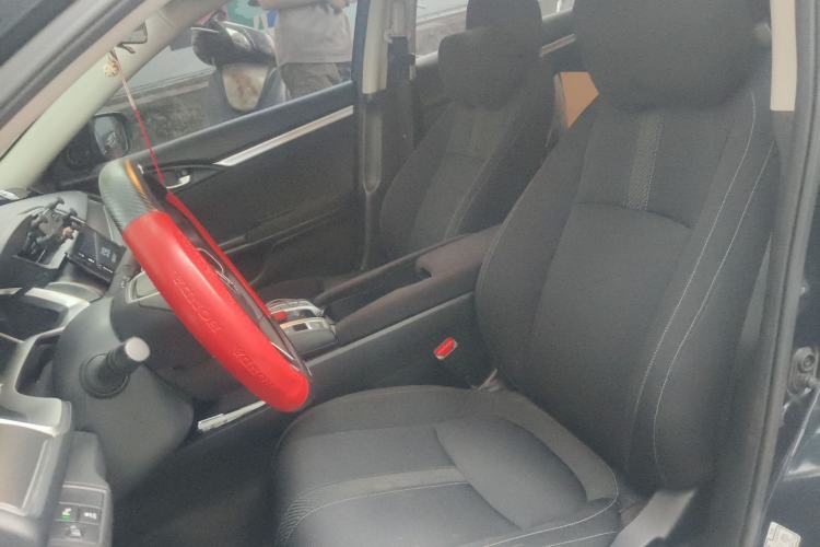 Used Honda Civic 2016 220TURBO CVT Luxury Edition Left Front Seat