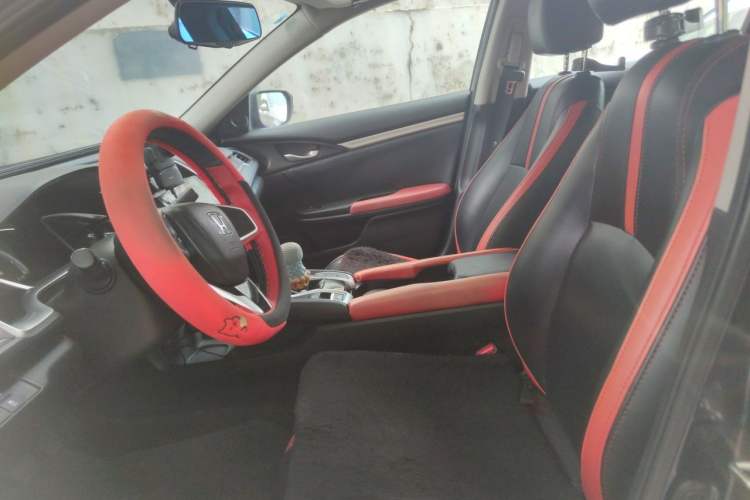 Used Honda Civic 2016 220TURBO Manual Luxury Edition Left Front Seat