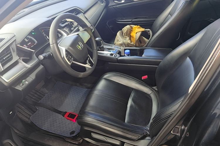 Used Honda Civic 2016 220TURBO CVT Luxury Edition Left Front Seat
