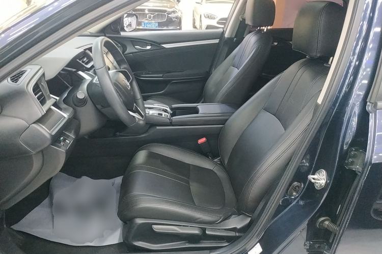 Used Honda Civic 2016 220TURBO CVT Luxury Edition Left Front Seat