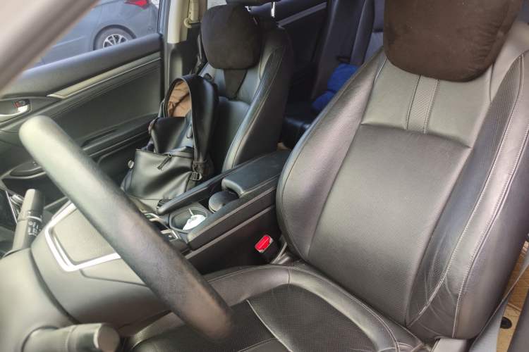 Used Honda Civic 2016 220TURBO CVT Prestige Edition Left Front Seat