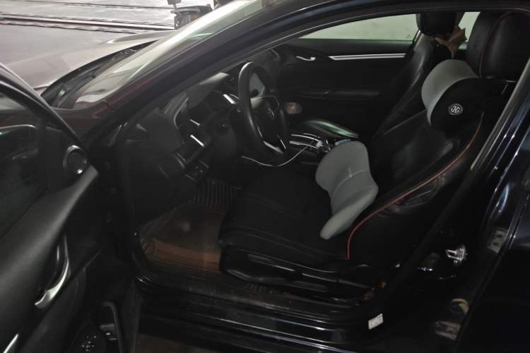 Used Honda Civic 2016 220TURBO CVT Luxury Edition Left Front Seat