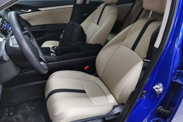 Used Honda Civic 2016 220TURBO CVT Luxury Edition Left Front Seat