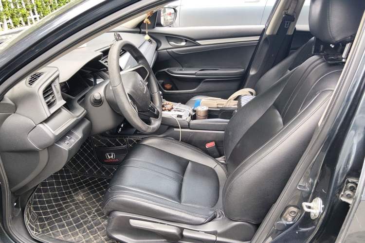 Used Honda Civic 2016 180TURBO CVT Comfort Version Left Front Seat