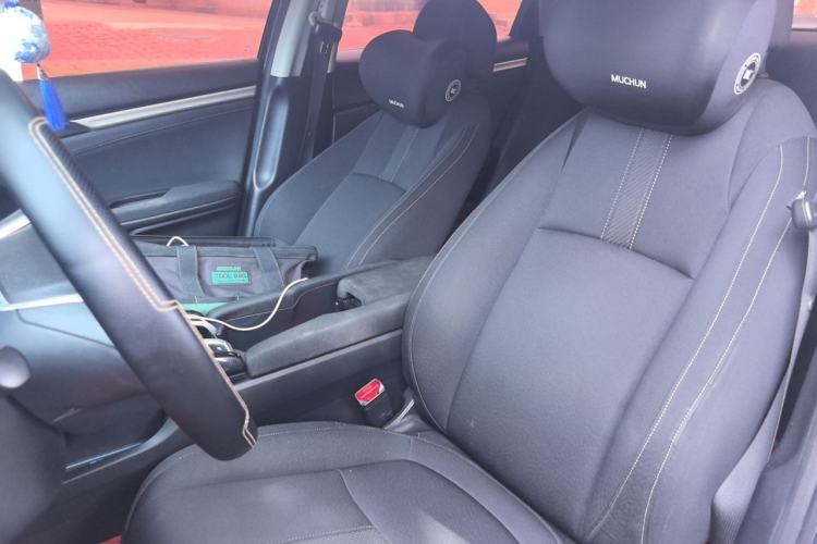 Used Honda Civic 2016 220TURBO CVT Luxury Edition Left Front Seat